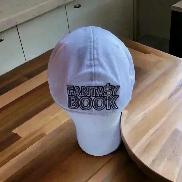 Under Armour Sports Book Men’s Size CL New Baseball Cap With Embroidery. - Picture 6 of 6